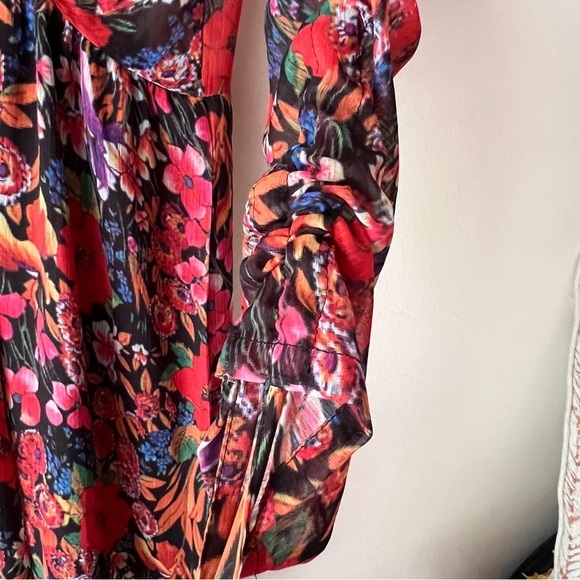 GOODNIGHT MACAROON AURORA LONG SLEEVE FLORAL DRESS size medium - Picture 9 of 10